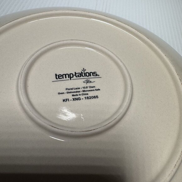 Temptations Purple Floral Lace 10.5" Dinner Plates Set Of 4 (Eggplant) - Picture 4 of 4